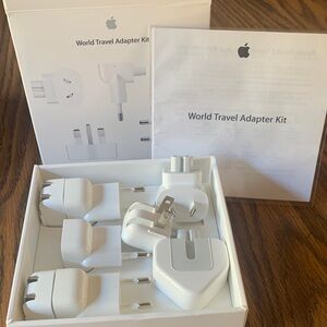 Apple Travel Adapter Kit - White